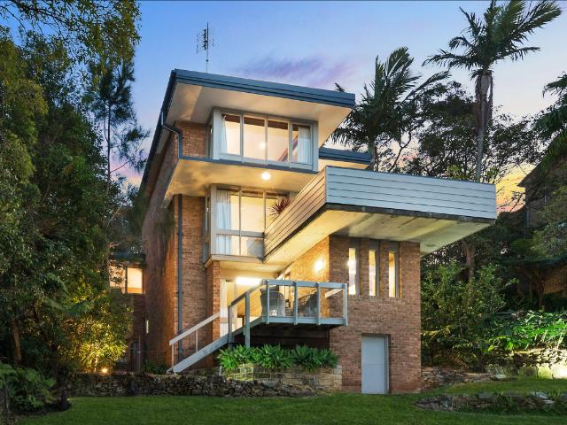 House for rent in Castle Cove