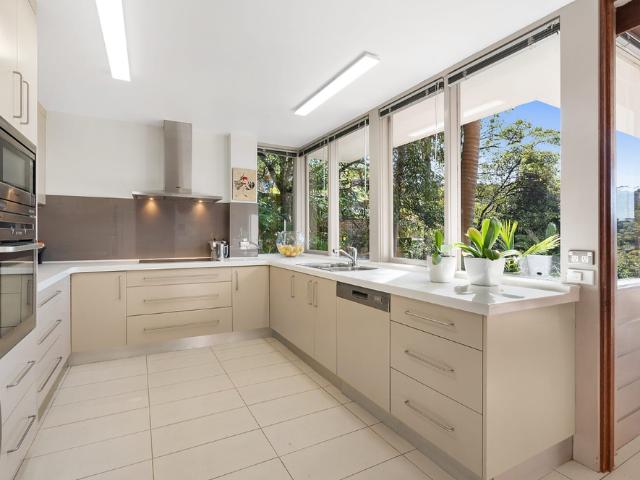House for rent in Castle Cove
