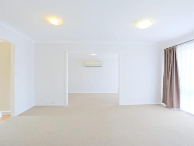 House for rent in Baulkham Hills, Sydney