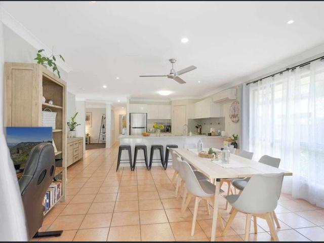 House for rent in Crestwood, Greater Brisbane