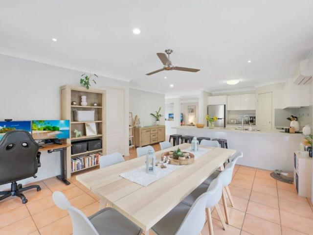 House for rent in Crestwood, Greater Brisbane