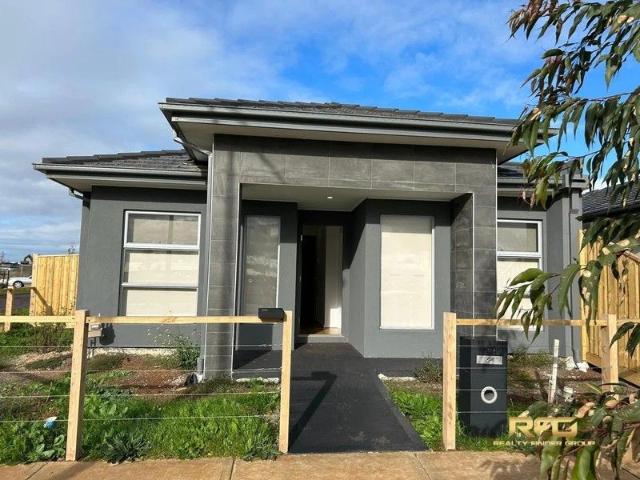 House for sale in Bridgefield, Melbourne