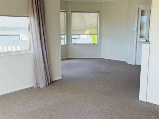 House for rent in Whangaparaoa, Oroua County