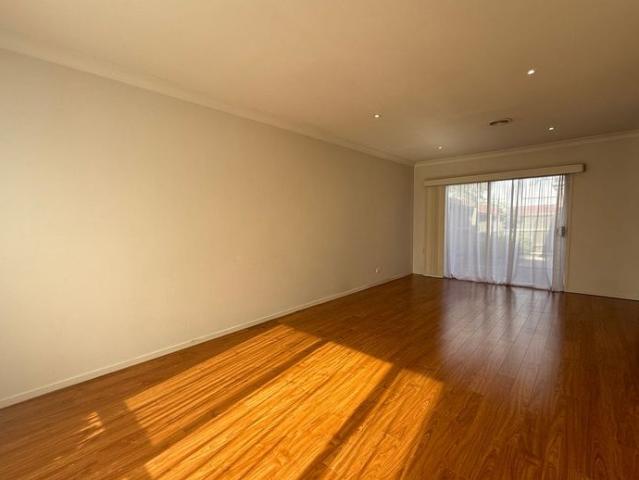 Townhouse for rent in Camerons Creek, Victoria