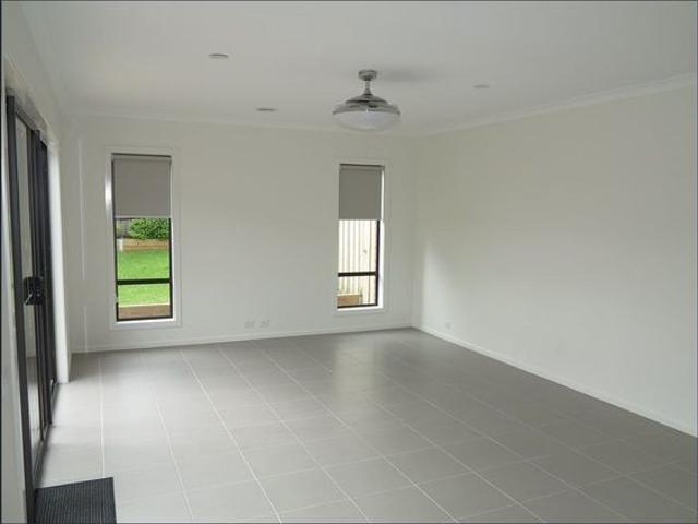 Townhouse for rent in Camerons Creek, Victoria