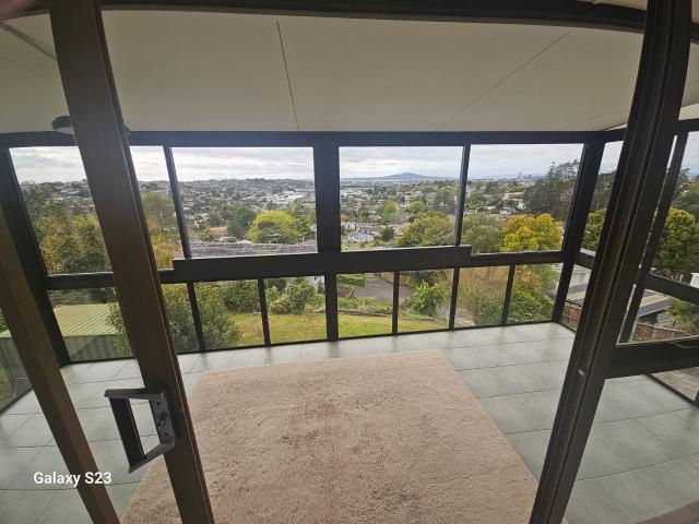 House for rent in Tōtara Vale, Kaipātiki