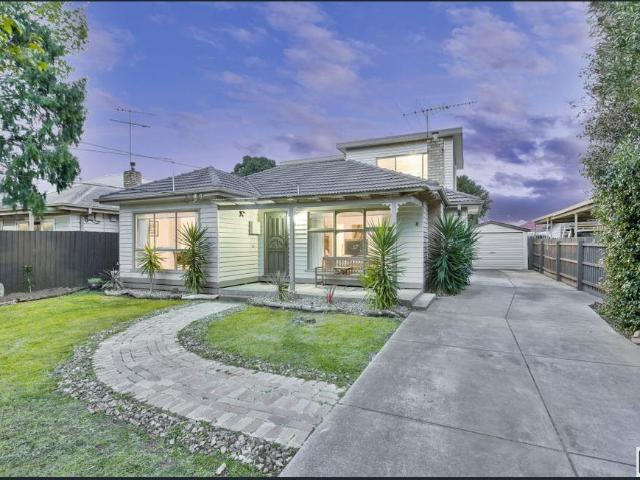 House for rent in Avondale Heights, Victoria