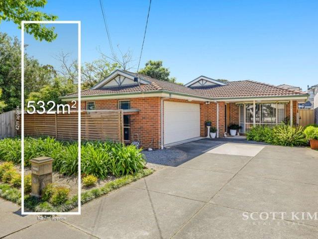 House for sale in Mount Waverley, Melbourne