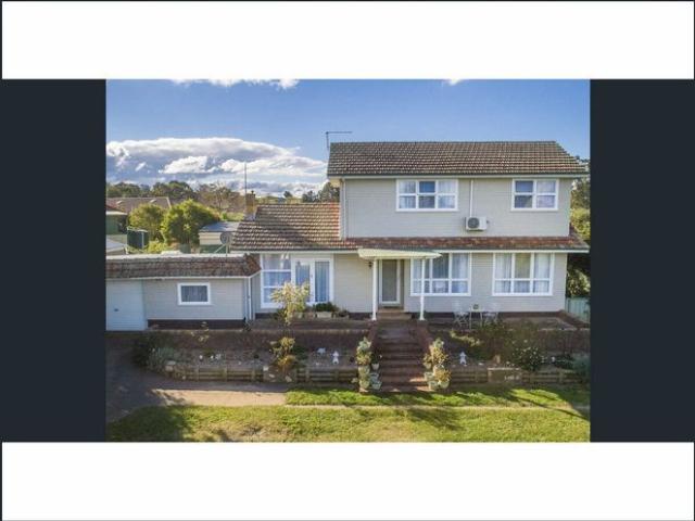 House for rent in Brisbane Grove, New South Wales