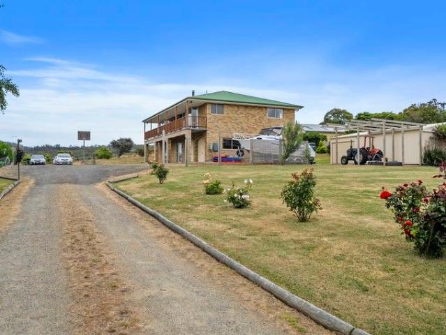 House for sale in Nubeena, Tasmania