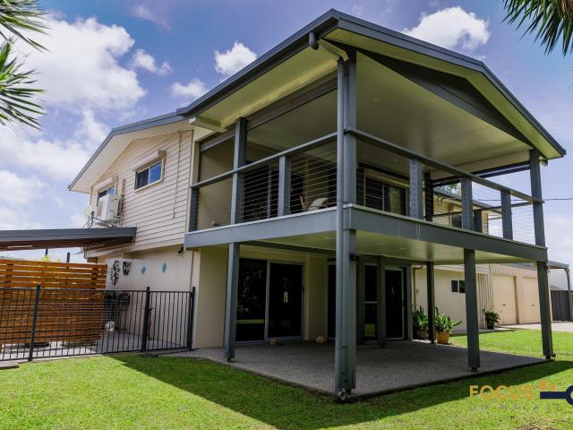 House for sale in Farleigh