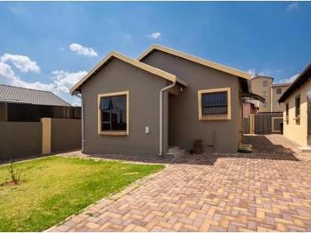 House for rent in Nooitgedacht, Gauteng