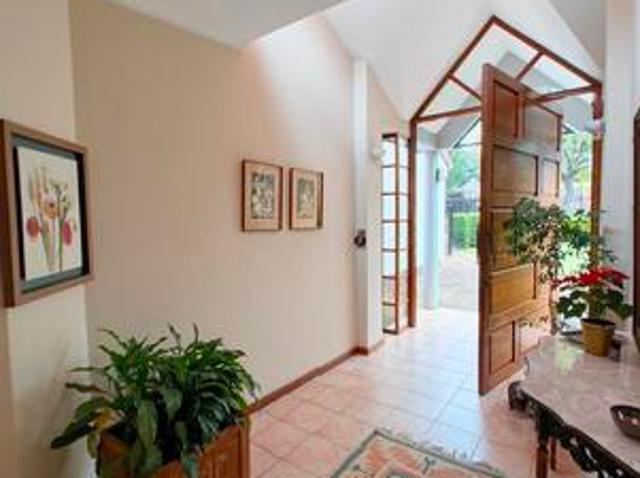 House for rent in Waterkloof, Gauteng