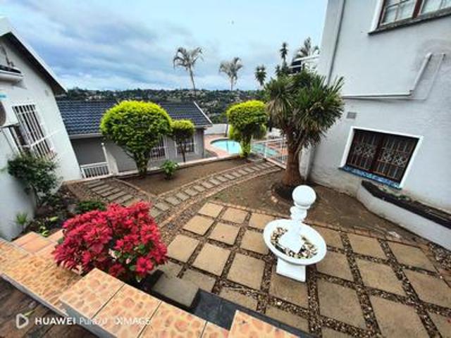 House for sale in Chatsworth, Kwazulu-natal