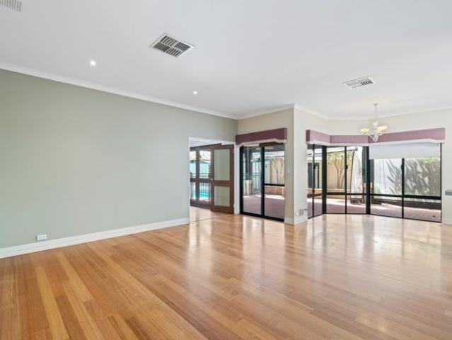 House for rent in Canning Vale, Western Australia