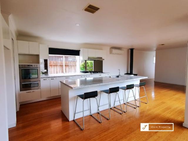 House for rent in Hampton East, Melbourne