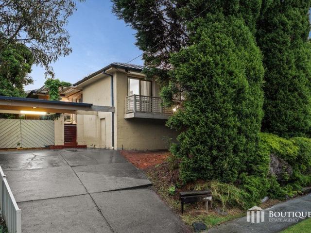 House for sale in Dandenong North, Melbourne