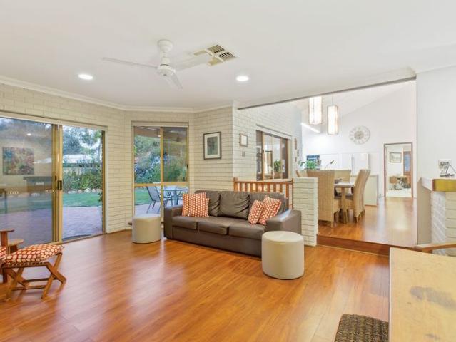 House for rent in Winthrop, Western Australia