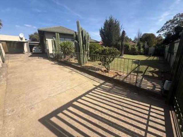 House for sale in Vosloorus, Gauteng