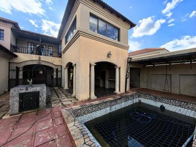 House for sale in Waterkloof, Gauteng