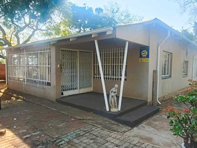 House for sale in Waterkloof, Gauteng