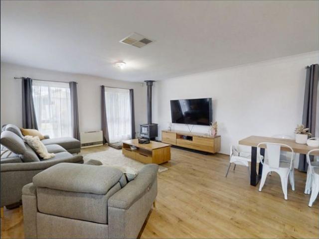House for rent in West Wodonga, Victoria