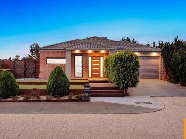 House for rent in Botanica Springs, Melbourne