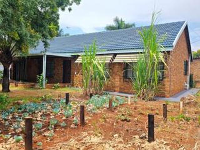 House for sale in Akasia, Gauteng