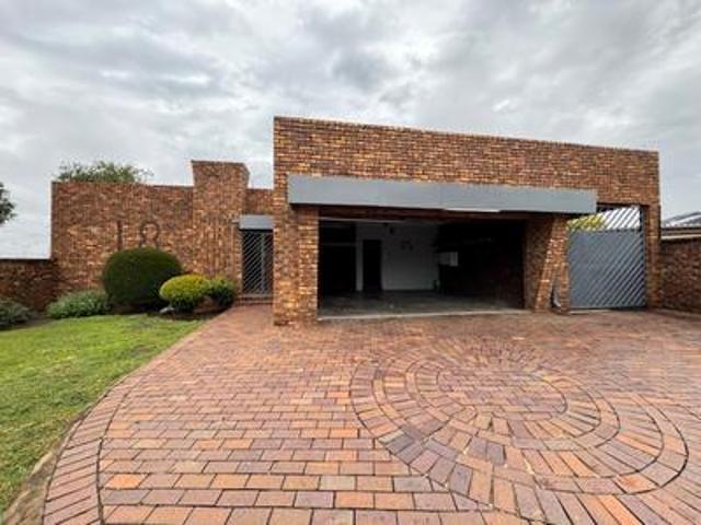 House for sale in Kempton Park, Edleen