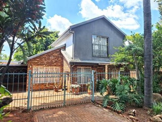 House for sale in Akasia, Gauteng