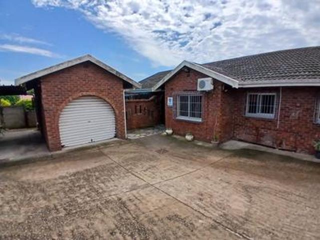 House for sale in Queensburgh, Kwazulu-natal