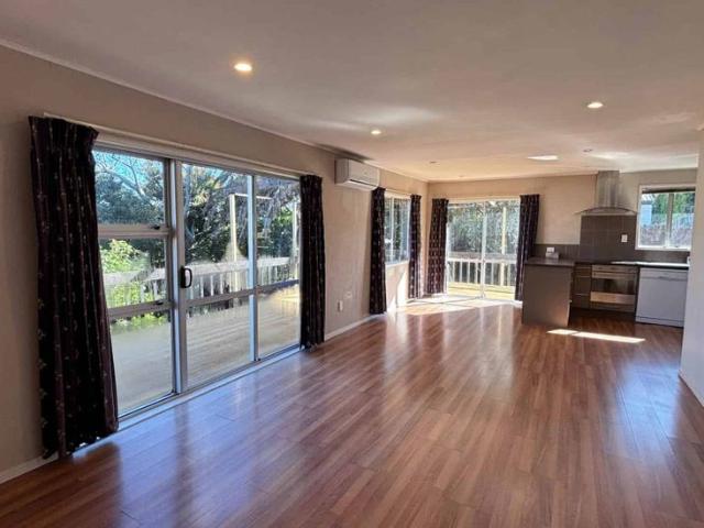 House for rent in Howick, Oroua County