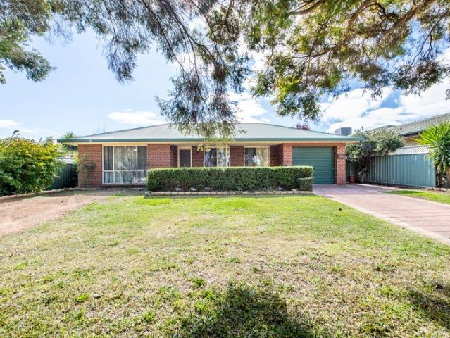 House for rent in Delroy Gardens, Dubbo