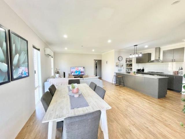 House for rent in Landsdale, Western Australia