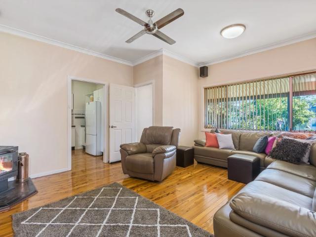 House for rent in Wollongong West, New South Wales