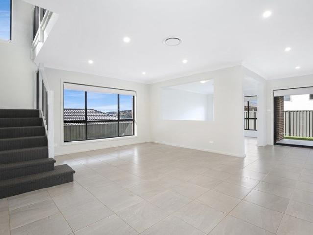 House for rent in Fettler Street, Shellharbour City Council