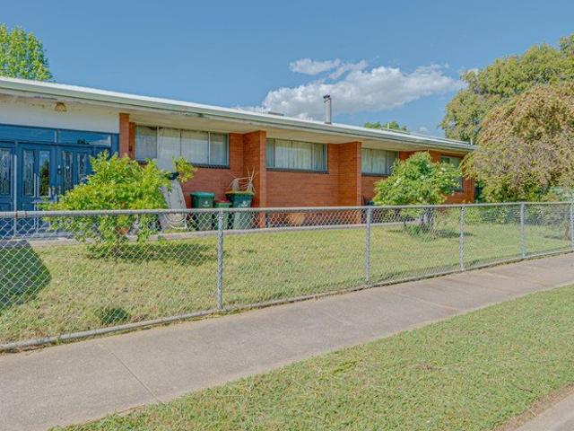 House for sale in Myrtleford, Alpine Shire