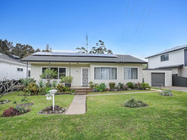 House for rent in Wollongong West, New South Wales