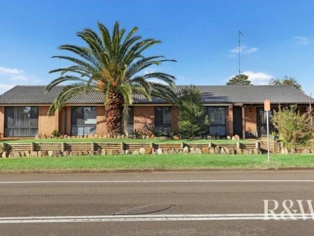 House for rent in St Clair, Sydney