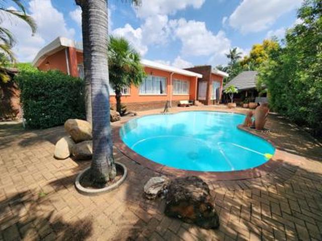 House for sale in Waterkloof, Gauteng