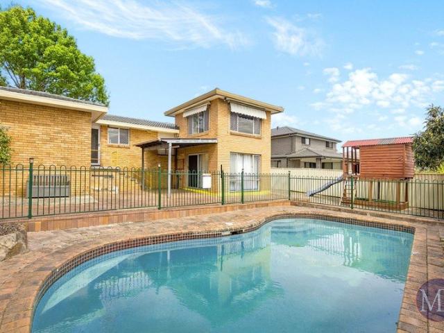 House for rent in Baulkham Hills, Sydney