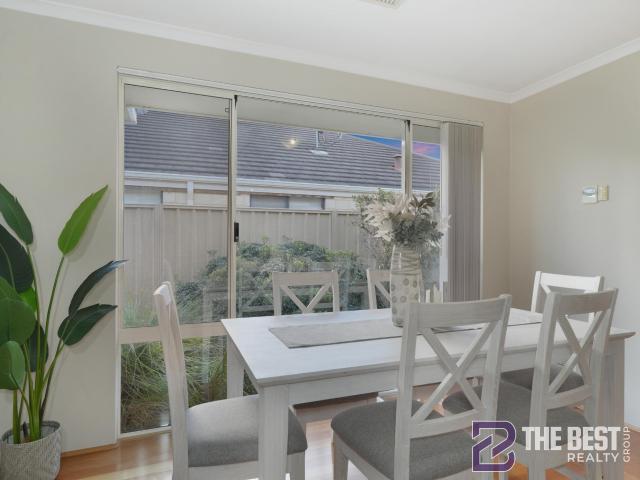 House for sale in Wattle Grove, Western Australia