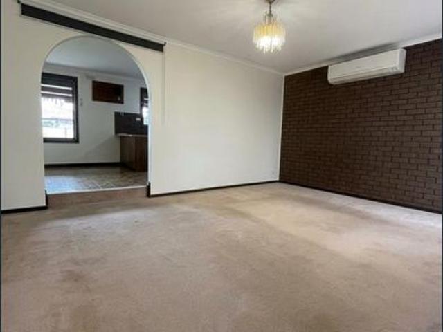 House for rent in Kings Park, Melbourne