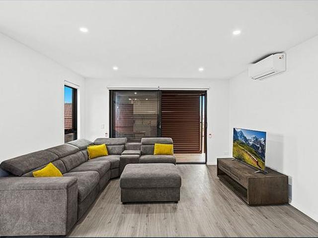 House for rent in Unanderra, Wollongong City Council