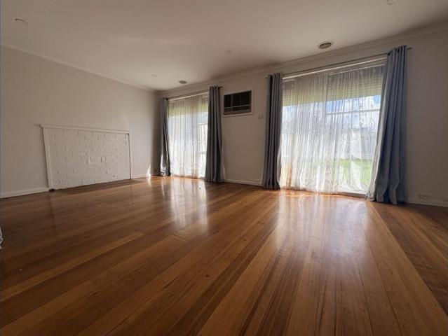 House for rent in Sunshine West, Melbourne