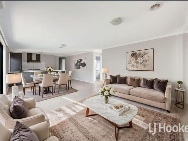 House for rent in Maplewood, Melbourne