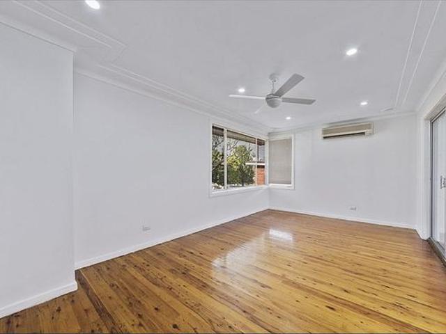 House for rent in Moorebank, Sydney