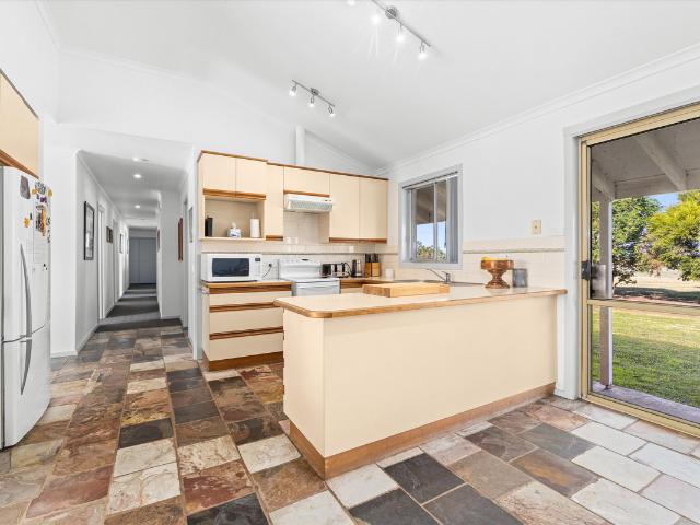 House for sale in The Heart, Victoria