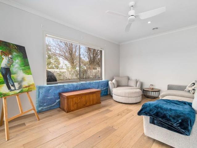House for rent in Sandhurst, Melbourne