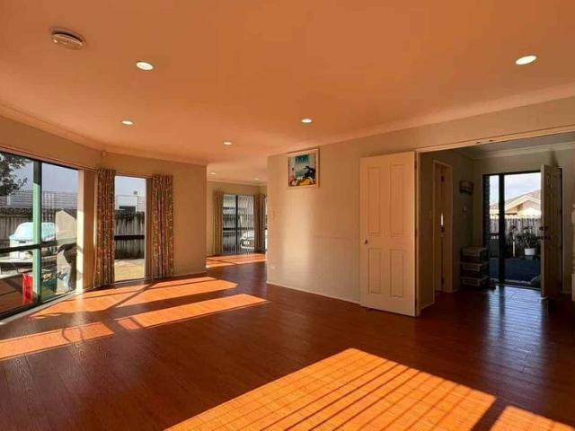 House for rent in Howick, Oroua County